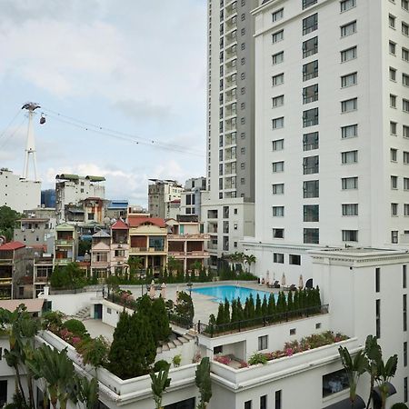 Van Nam Hotel Ха Лонг Екстериор снимка