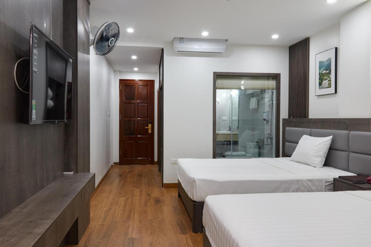 Van Nam Hotel Ха Лонг Екстериор снимка