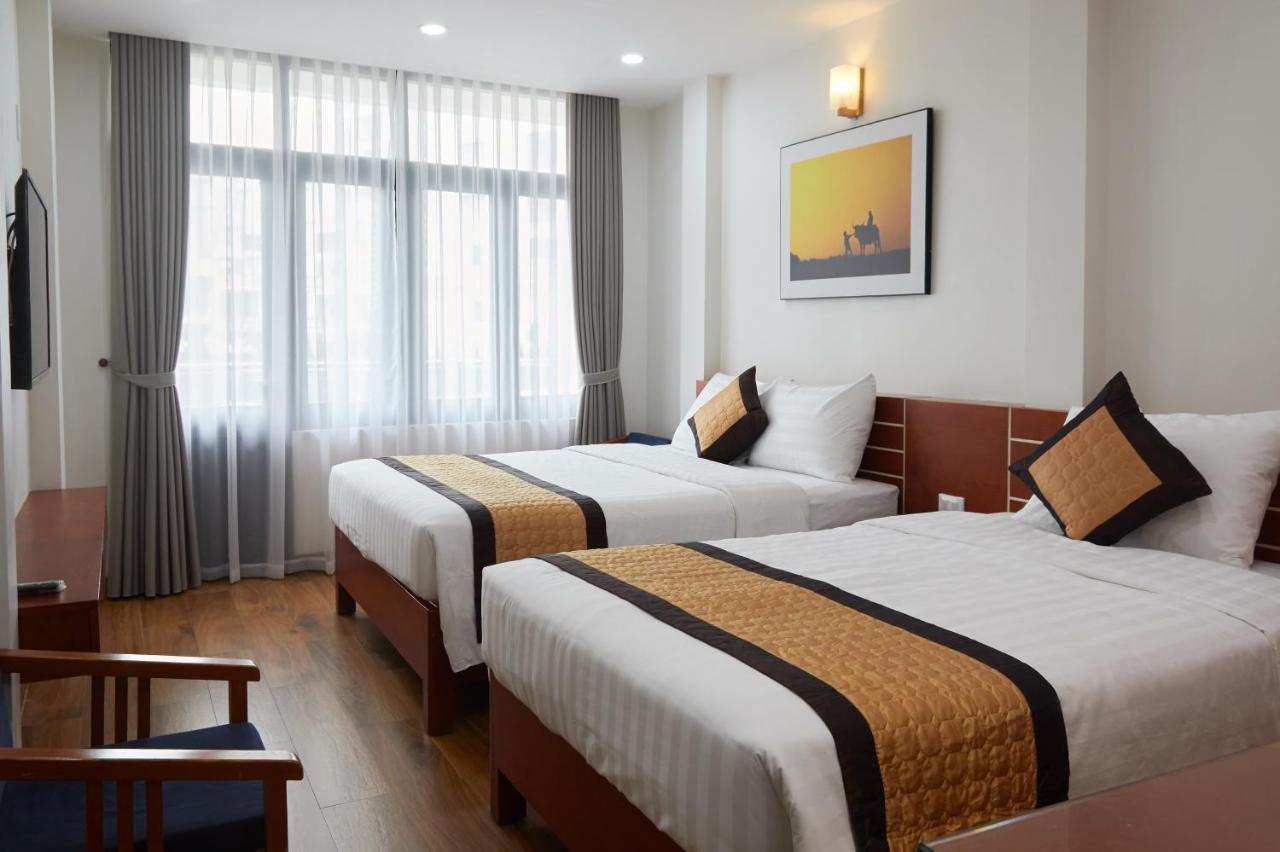 Van Nam Hotel Ха Лонг Екстериор снимка