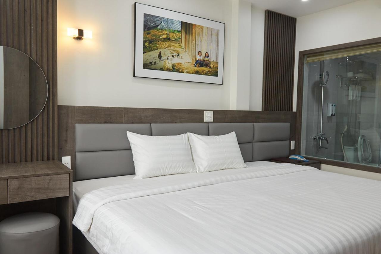 Van Nam Hotel Ха Лонг Екстериор снимка