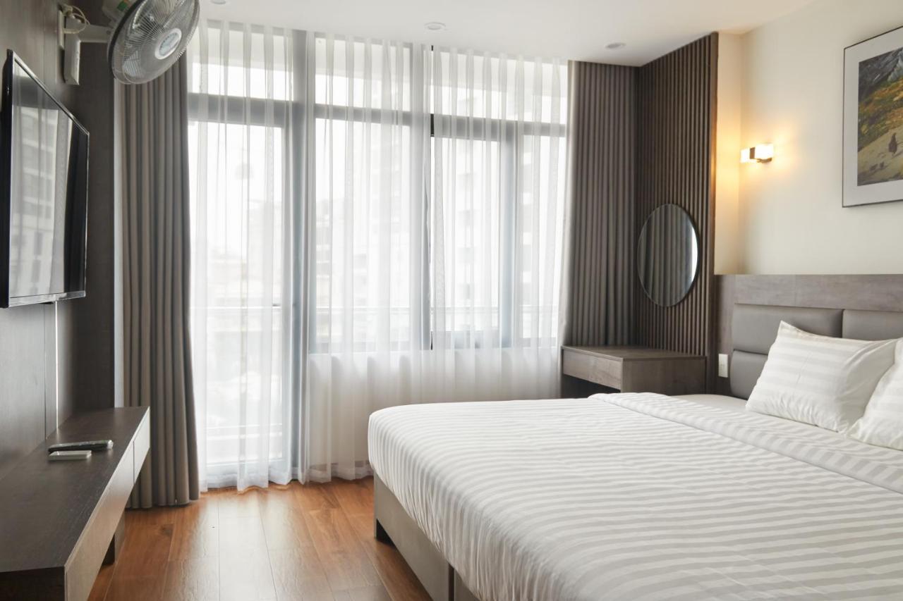 Van Nam Hotel Ха Лонг Екстериор снимка