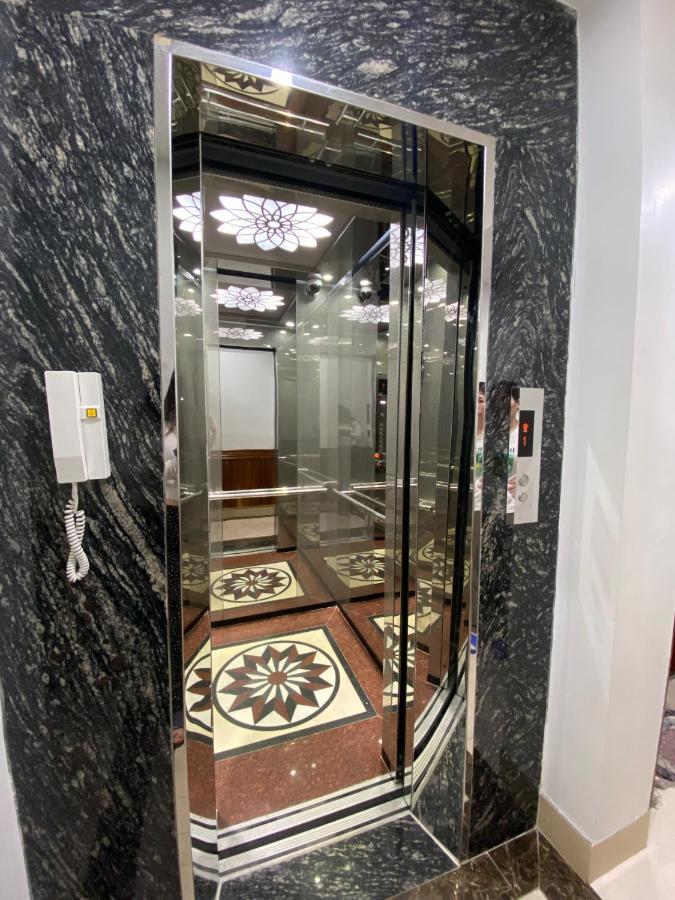 Van Nam Hotel Ха Лонг Екстериор снимка