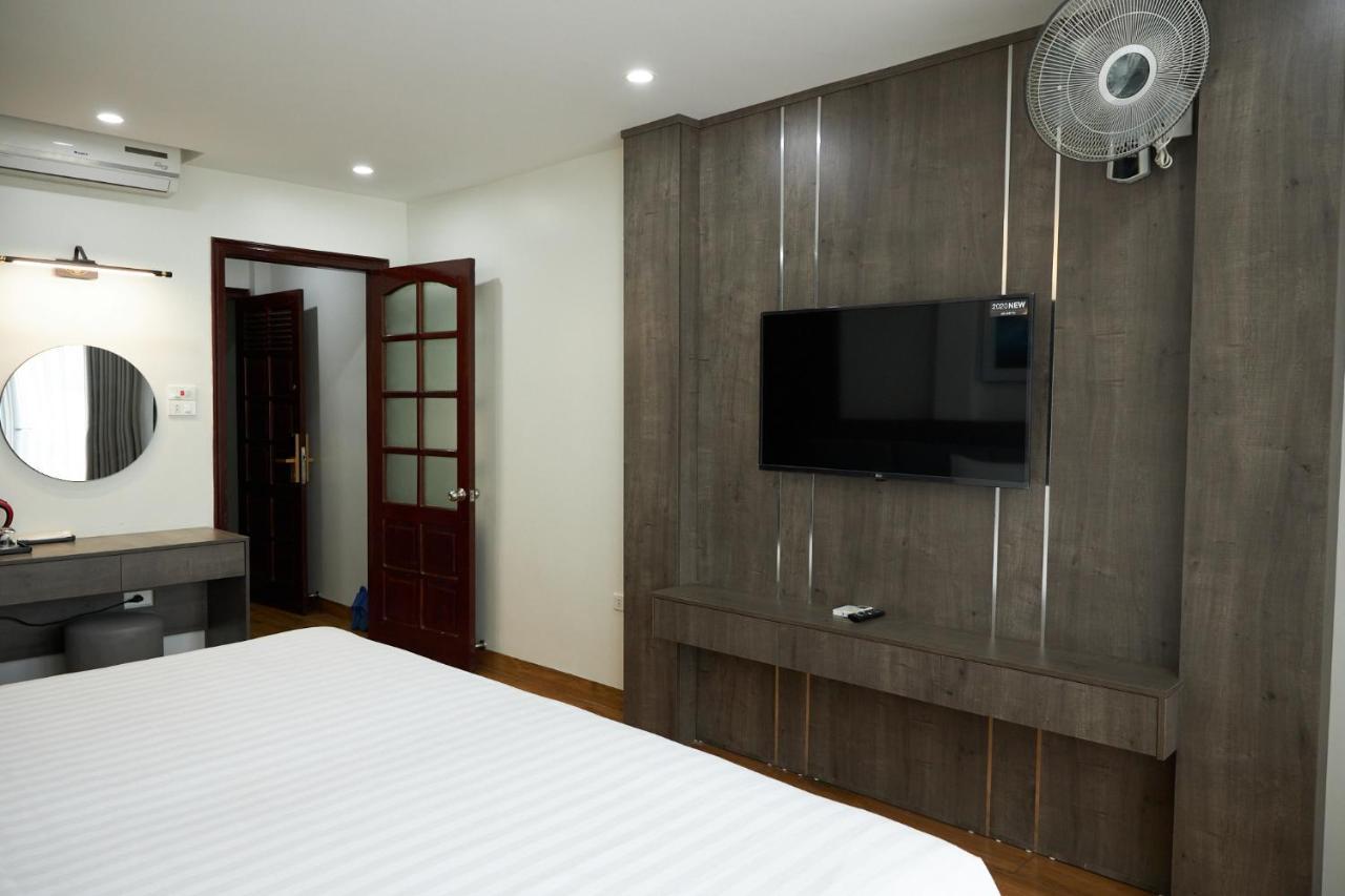 Van Nam Hotel Ха Лонг Екстериор снимка