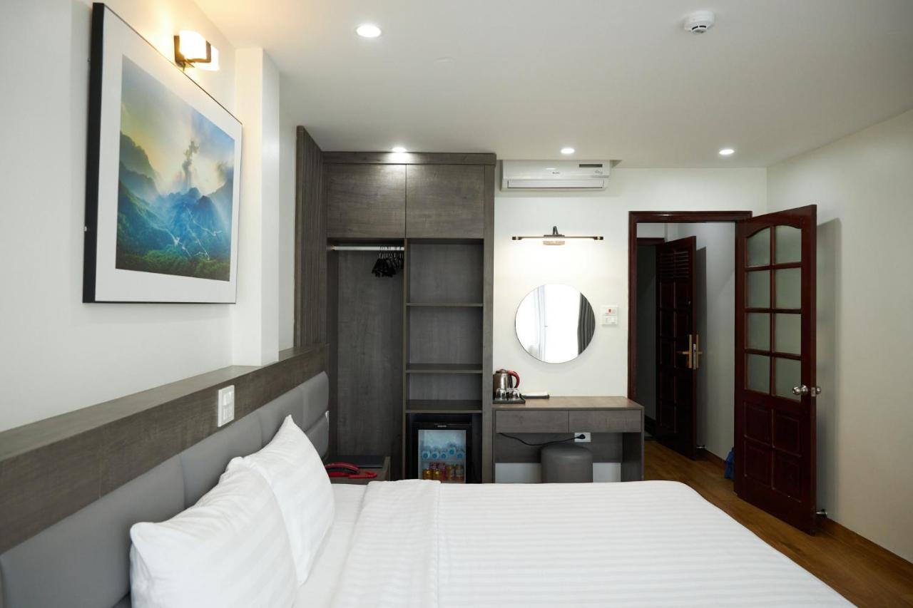 Van Nam Hotel Ха Лонг Екстериор снимка